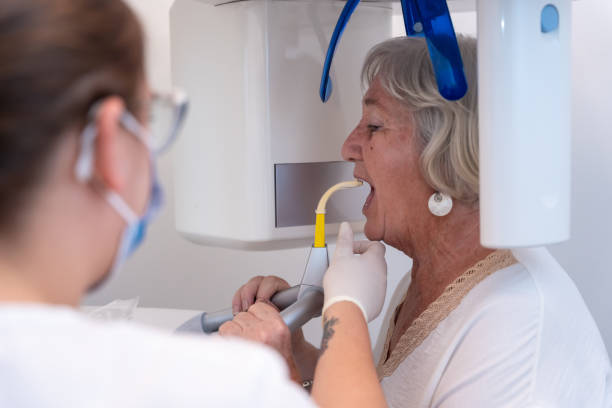 Best Weekend Emergency Dentist in Lincoln Park, MI