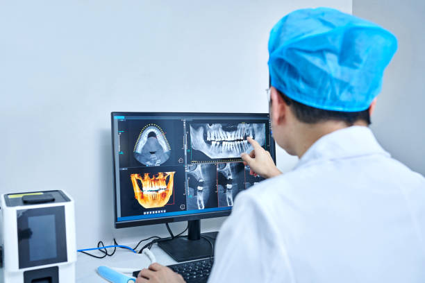 Best Cosmetic Emergency Dentistry in Lincoln Park, MI